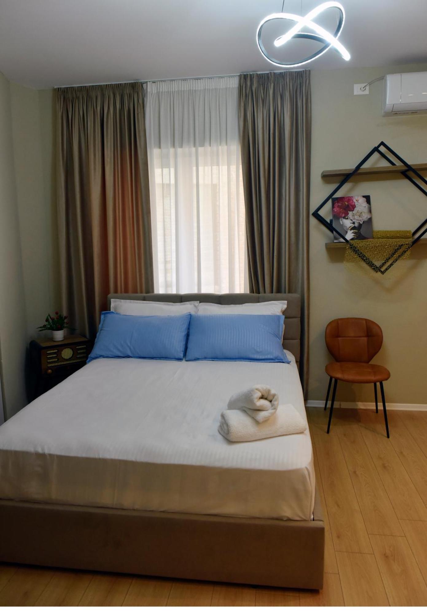 City Center Rooms And Apartments Дуррес Экстерьер фото